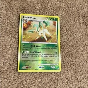 RARE HOLO Leafeon holographic Pokemon training card
